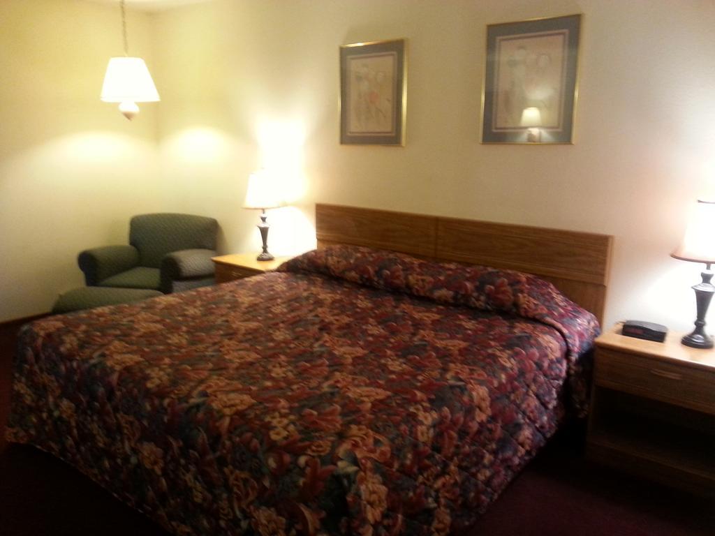 Colwell Motor Inn Ritzville Экстерьер фото