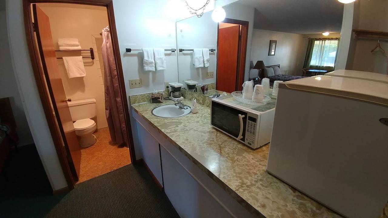 Colwell Motor Inn Ritzville Экстерьер фото